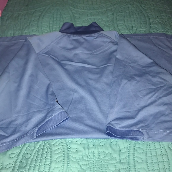 Nice pullover shirt 👕 - Picture 6 of 7